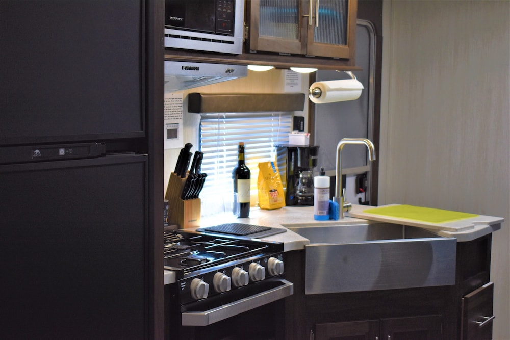 Grand Canyon RV Glamping - photo 10