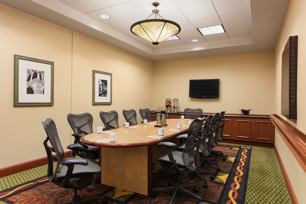 Hilton Garden Inn Bartlesville - photo 21