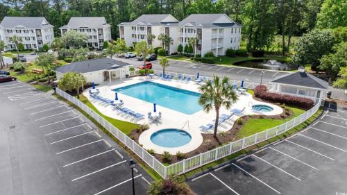 Stunning 3 Bedroom Condo Recently Renovated Fairways Unit D — 4-Star Luxury Hotel in Myrtle Beach, United States