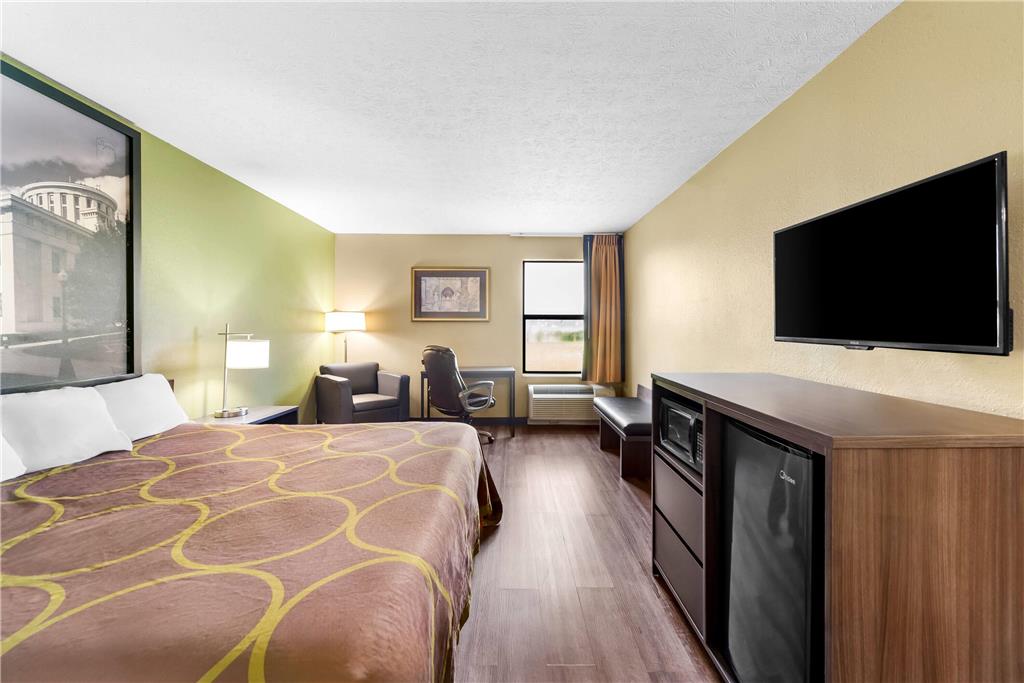 Super 8 by Wyndham Bellefontaine - photo 28