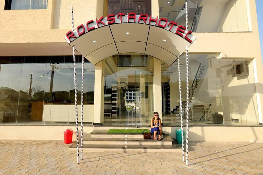 Rock Star Hotel - carbon neutral hotel in Pushkar