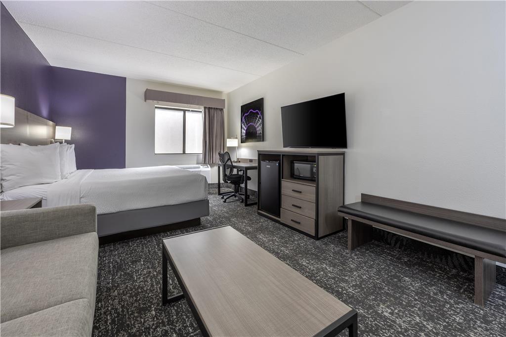 Best Western Bolingbrook Hotel - photo 21