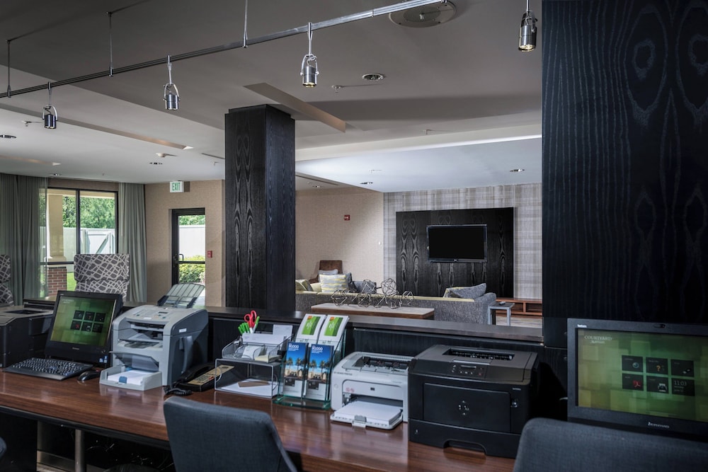 Courtyard by Marriott Bangor - photo 13