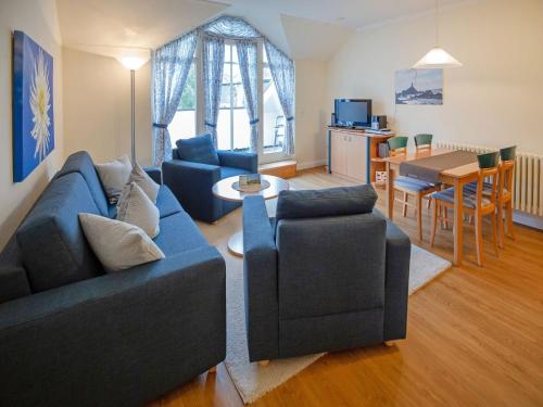 Dünenpark Binz Komfortplus Ferienwohnung mit 1 Schlafzimmer und Balkon im Dachgeschoss 247 — 4-Star Luxury Hotel in Ostseebad Binz, Germany