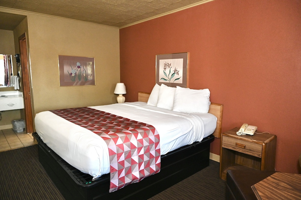 Fortune Inn And Suites Newport - photo 24