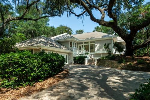 2710 Gnarled Pine in Seabrook Island, United States
