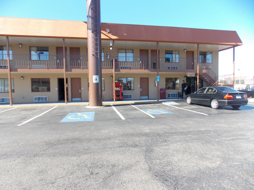 Augusta Best Inn - photo 22