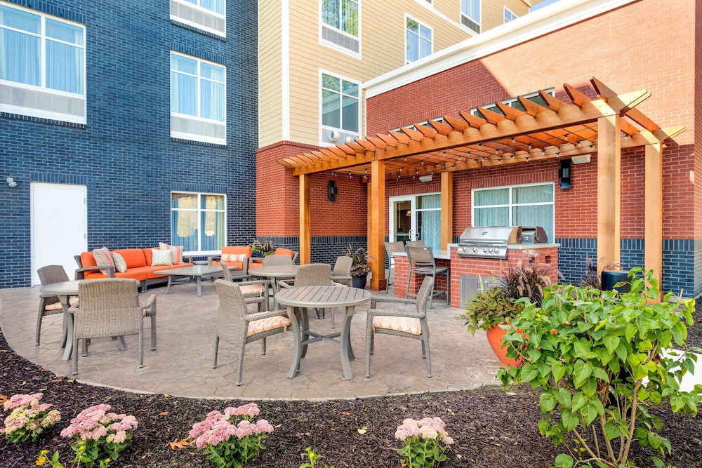 Homewood Suites by Hilton Gateway Hills Nashua - photo 37