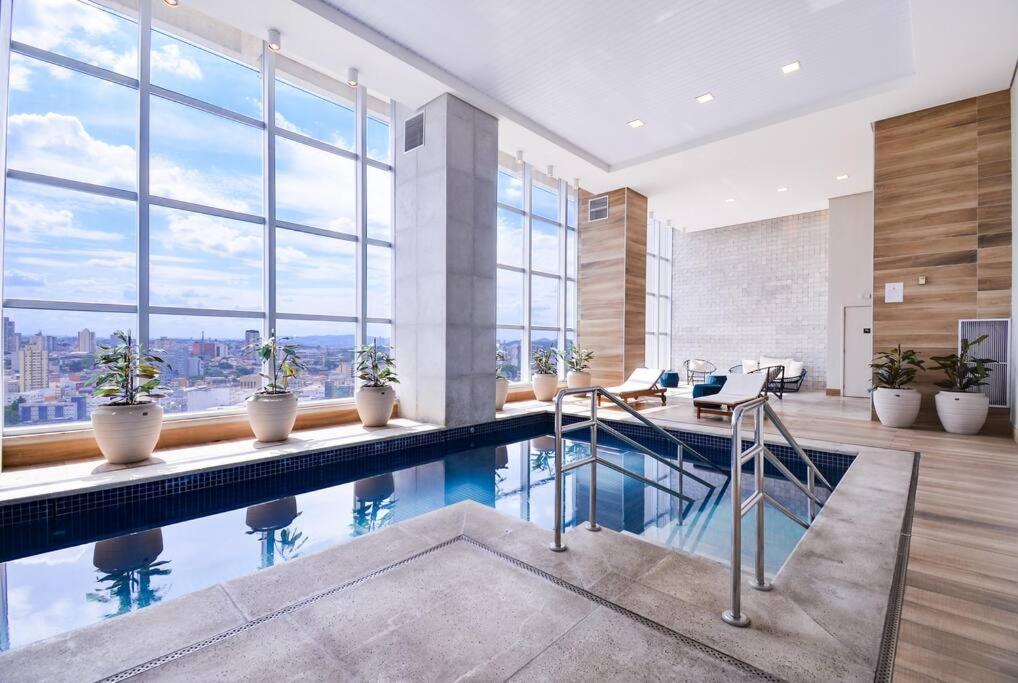 Apartamento em Osasco com Piscina Aquecida e Ar condicionado — 4-Star Luxury Hotel in Osasco, Brasil