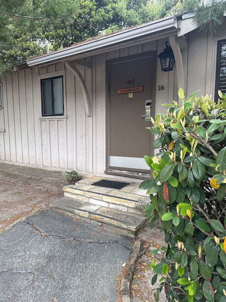 Carmel Resort Inn - photo 128
