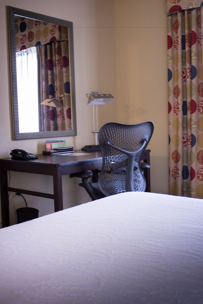 Hilton Garden Inn Pittsburgh Cranberry - photo 11