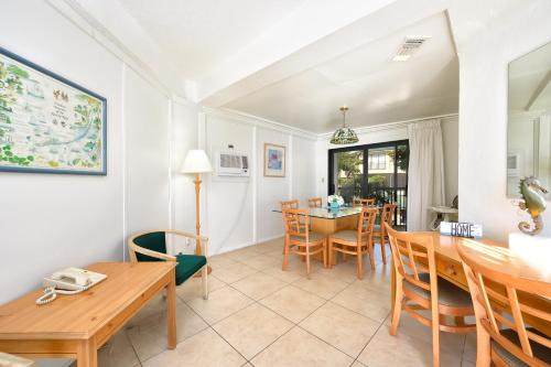 Coco Plum Beach & Tennis Club & Marina - photo 18