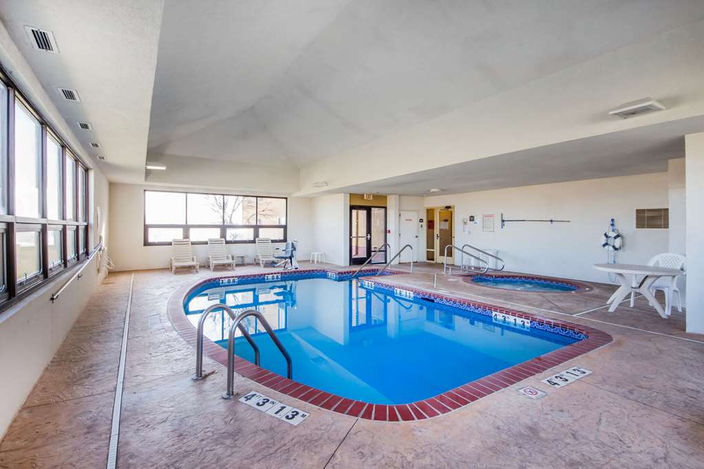 Quality Inn & Suites Pryor - photo 18