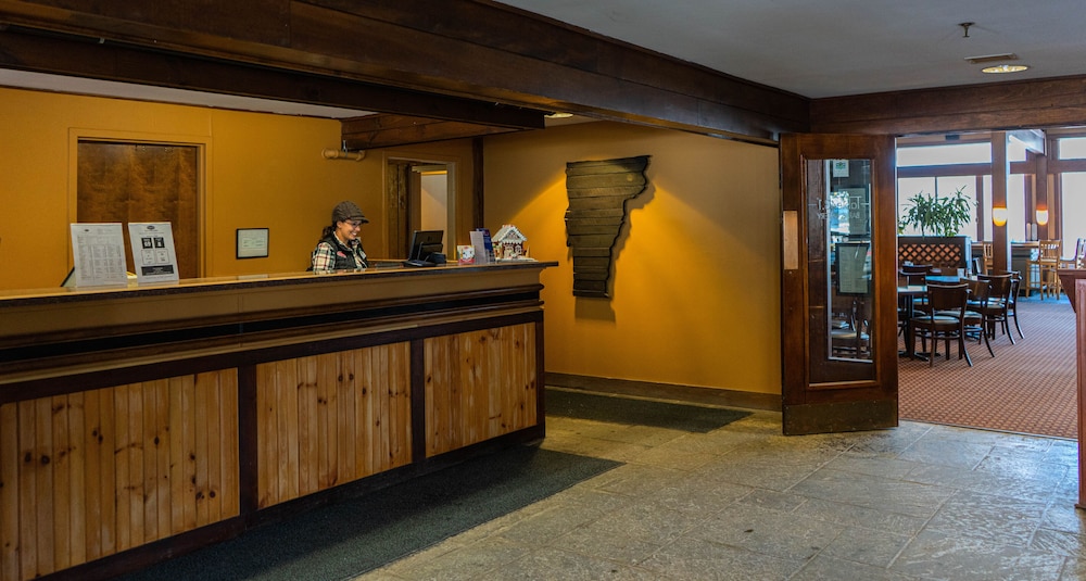 The Black Bear Lodge at Stratton Mountain Resort - photo 4