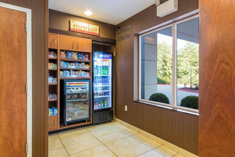 Fairfield Inn & Suites by Marriott Columbia - photo 23