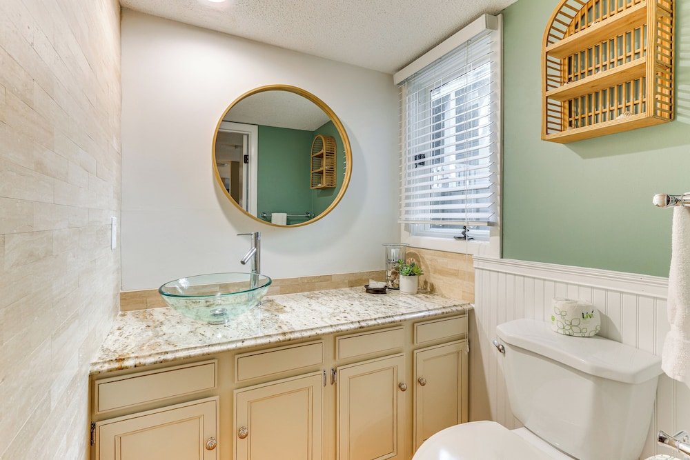 Resort Perks Beach Access: Condo in Hilton Head - photo 11