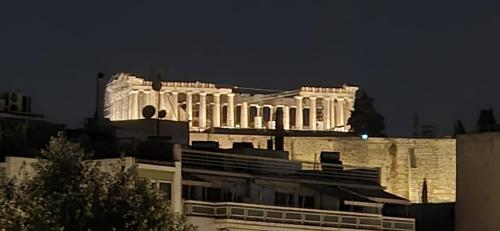 Athenslander Acropolis view — 4-Star Luxury Hotel in Athens, Greece