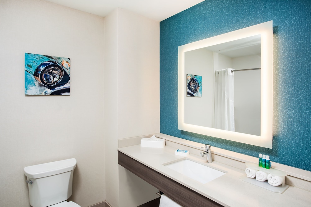 Holiday Inn Express & Suites Litchfield West by IHG - photo 19
