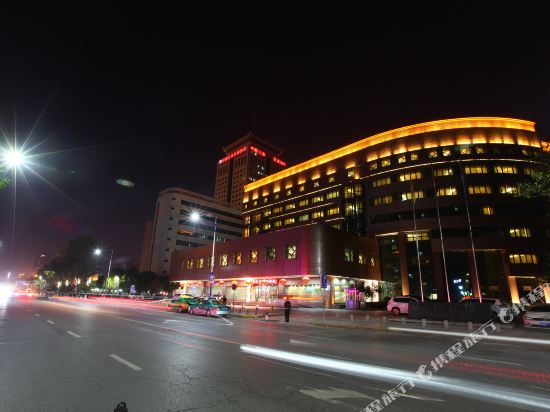 Chang Qing Hotel — 4-Star Luxury Hotel in Xi'an, People's Republic of China