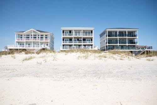 Carolina Dreamin' by Oak Island Accommodations - photo 25