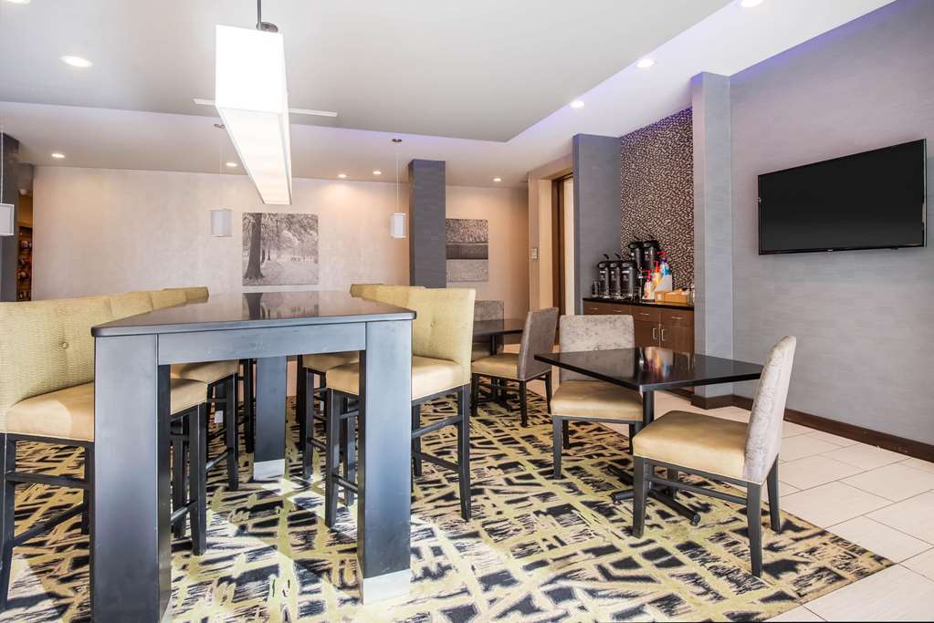 La Quinta Inn & Suites by Wyndham Morgantown - photo 61