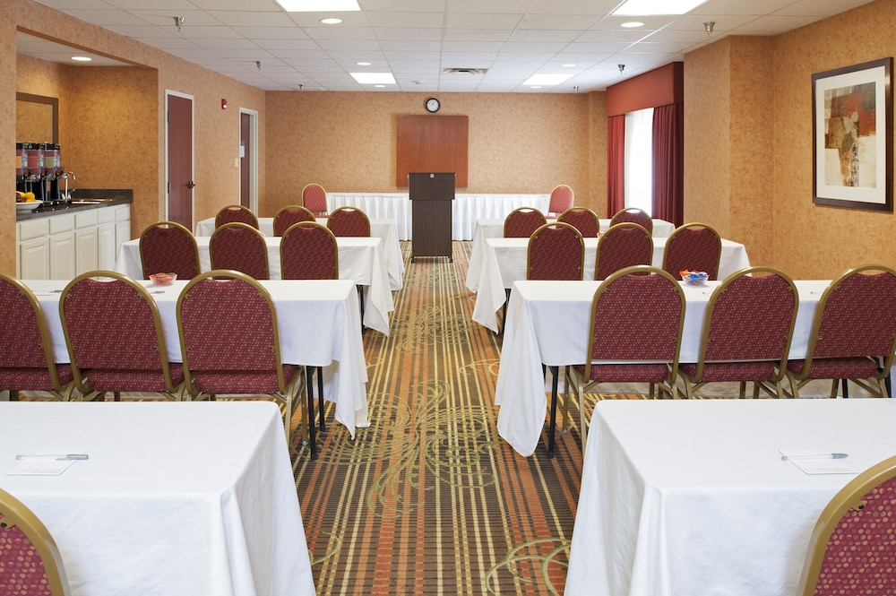 Hampton Inn & Suites Cleveland Southeast Streetsboro - photo 23