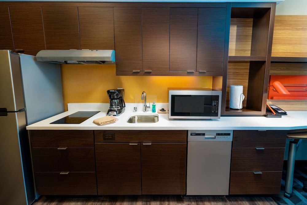 TownePlace Suites by Marriott Irvine Lake Forest - photo 18