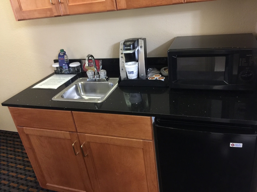 Holiday Inn Express Hotel & Suites SANFORD an IHG Hotel - photo 4