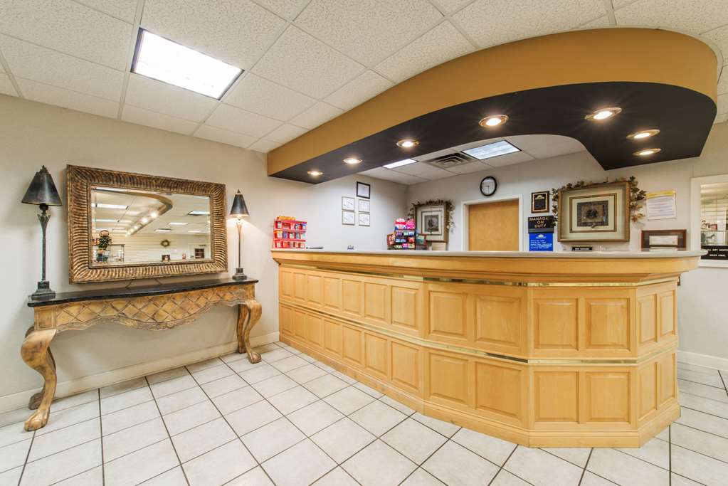 Days Inn by Wyndham Elizabethtown - photo 4