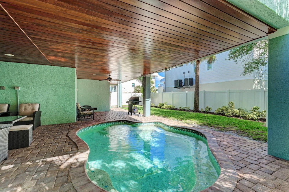 Anna Maria Island Beach Palace - photo 14