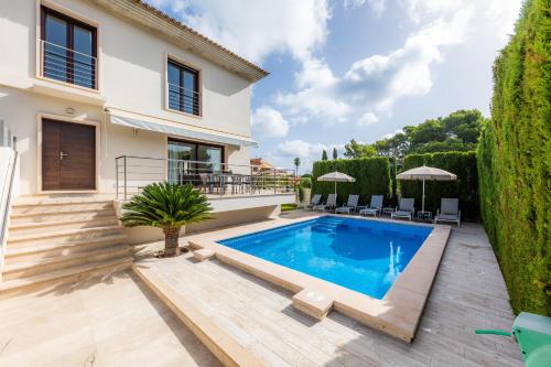 Villa Casa Bon Sol — 4-Star Luxury Hotel in Capdepera, Spain