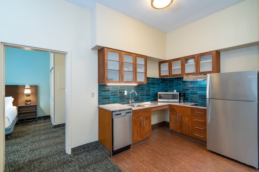 Staybridge Suites Memphis Poplar Ave East by IHG - photo 25