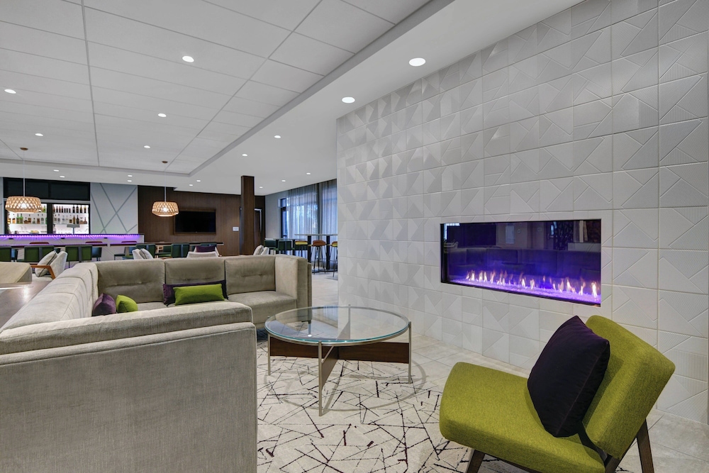 Courtyard by Marriott Manhattan Aggieville - photo 2