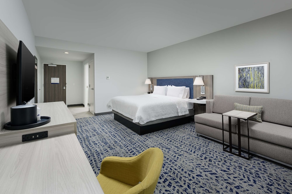 Hampton Inn Ashland City TN - photo 3