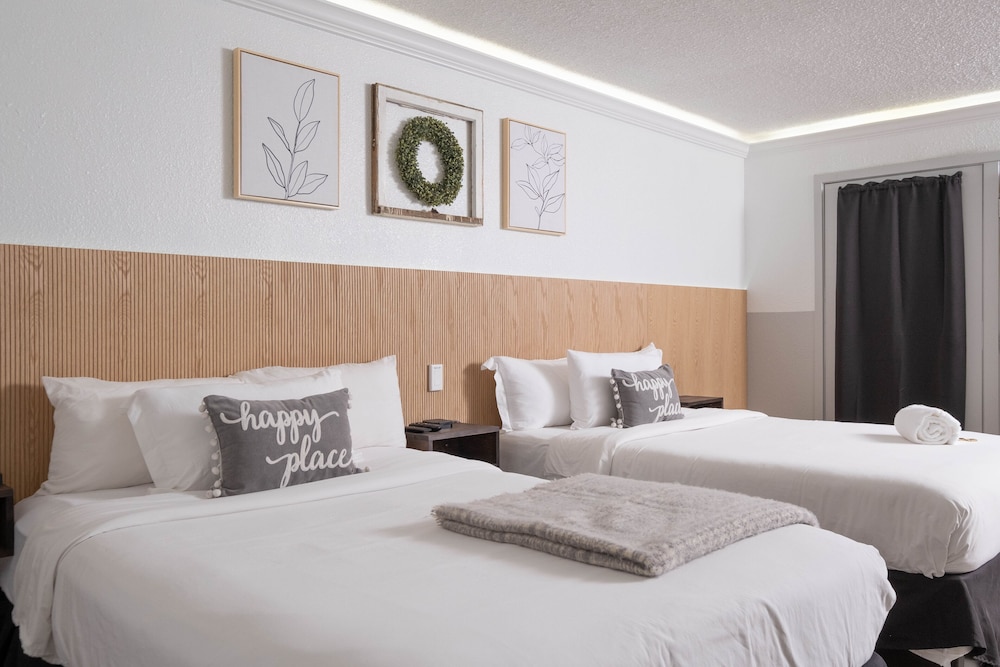 The Westerner Extended Stay - photo 4