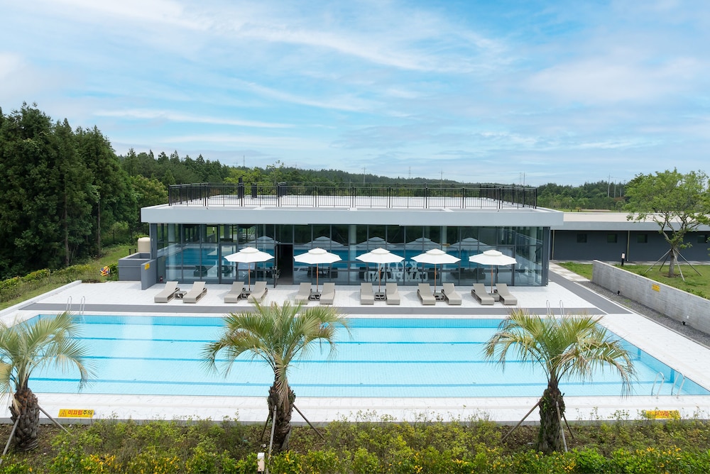 Kylin Resort in Seogwipo, South Korea