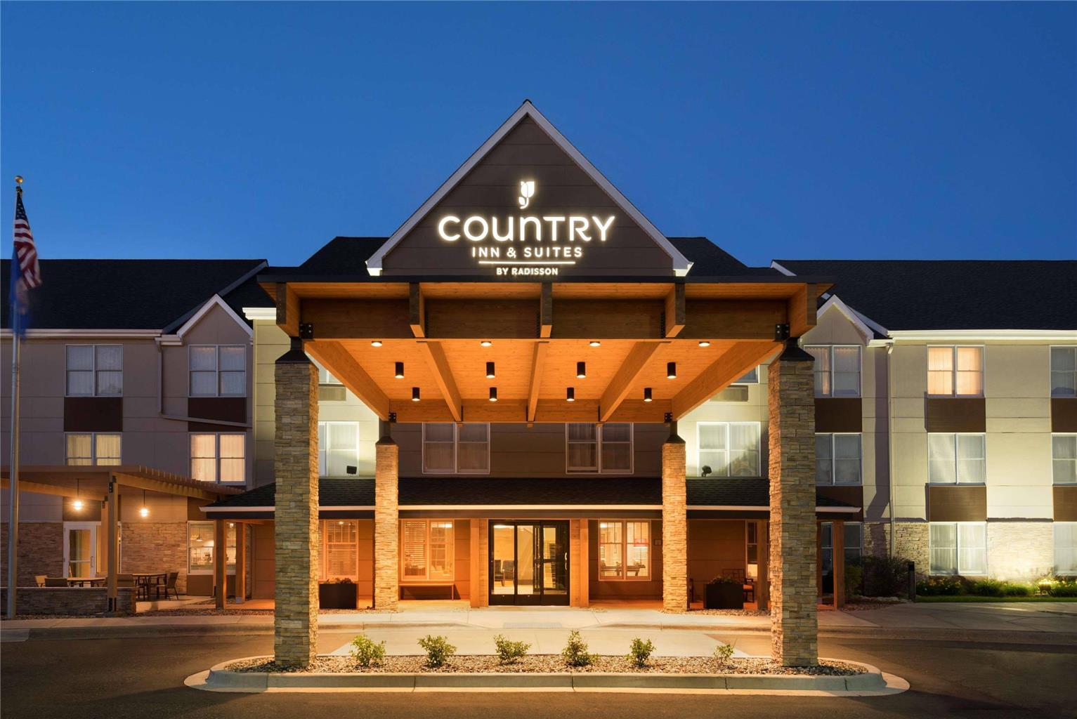 Country Inn & Suites by Radisson Minneapolis West MN — hotel in Plymouth