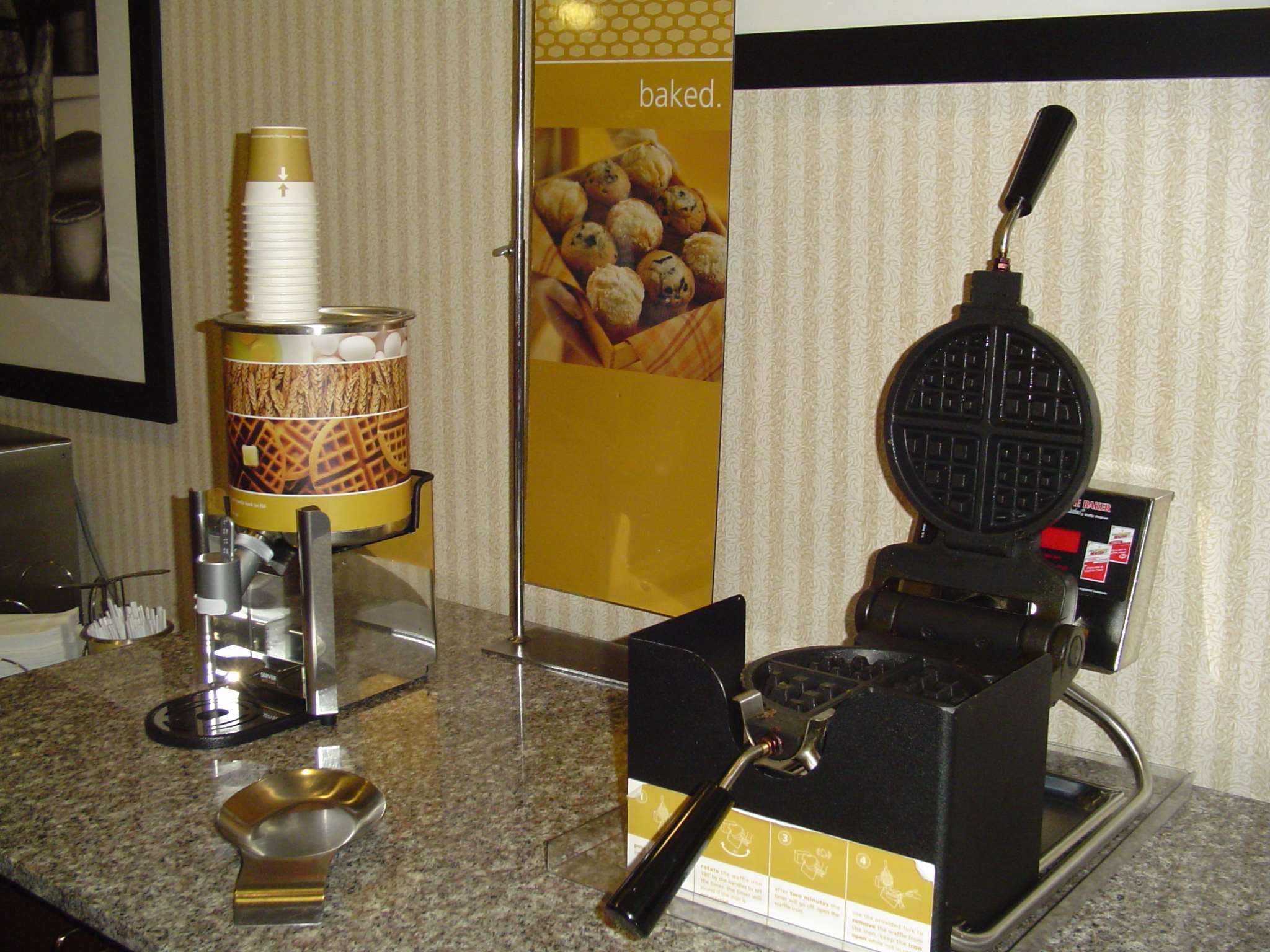 Hampton Inn Cleveland - photo 8