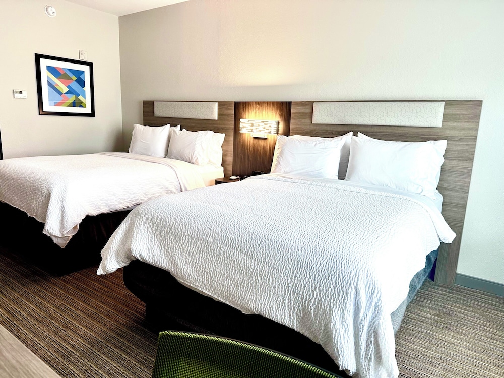 Holiday Inn Express Hotel & Suites Hinesville East Fort Stewart - photo 22