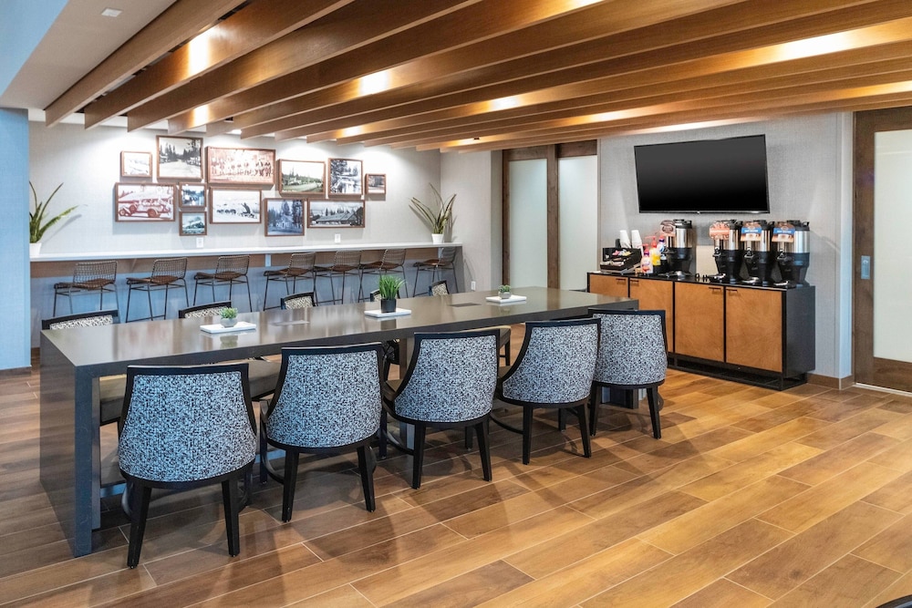 SpringHill Suites by Marriott Island Park Yellowstone - photo 48