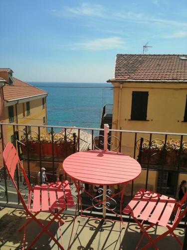 Casa del Sole affacciato sul mare — 4-Star Luxury Hotel in Cervo, Italy