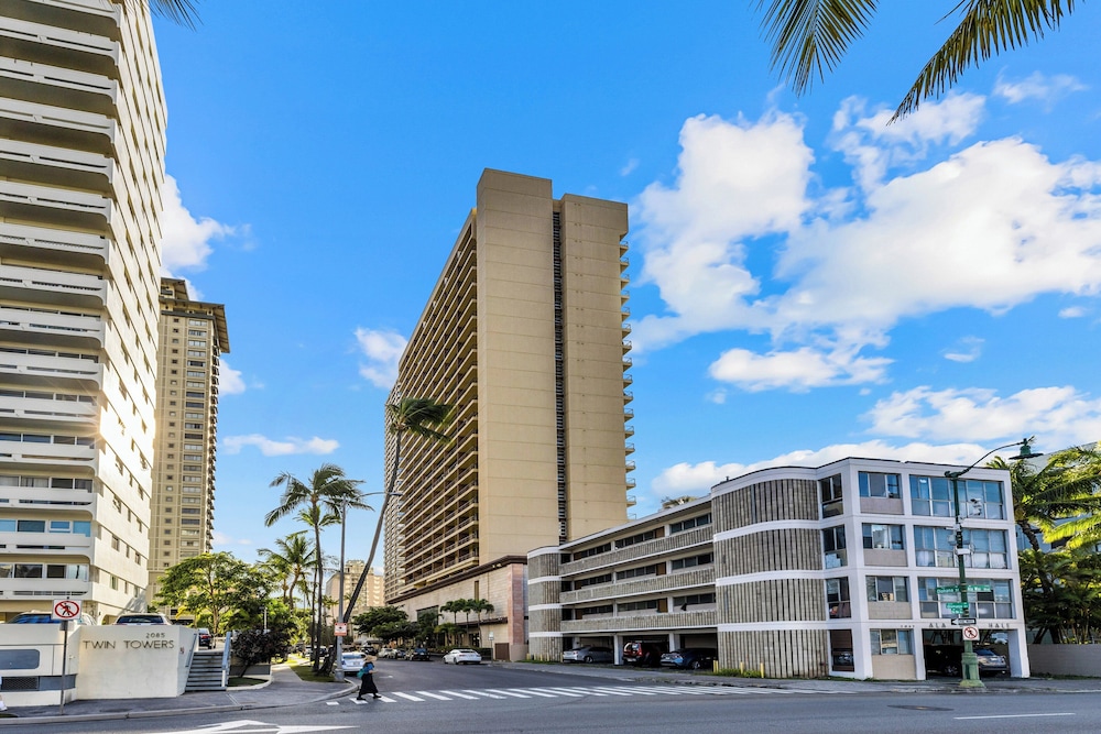 Wyndham Vacation Resorts Royal Garden at Waikiki - photo 45