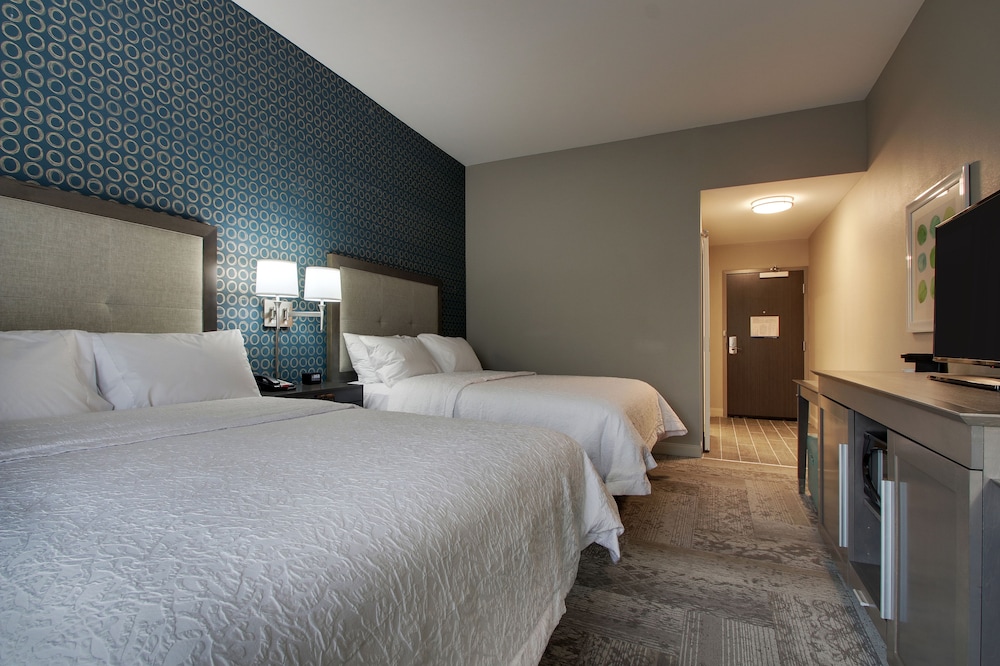 Hampton Inn & Suites Knightdale Raleigh - photo 14