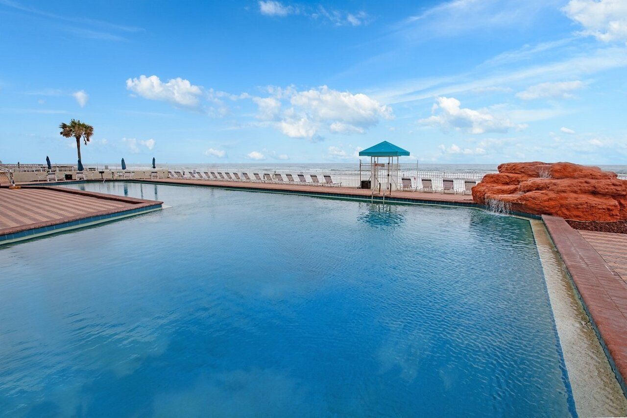 Westgate Harbour Beach Resort - photo 5