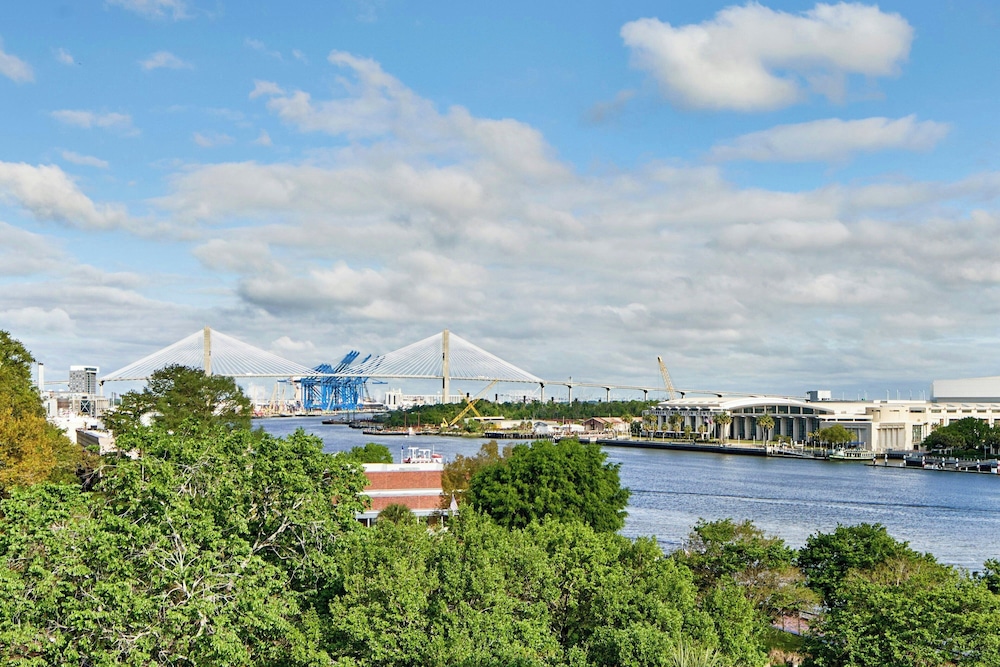 AC Hotel Savannah Historic District - photo 8