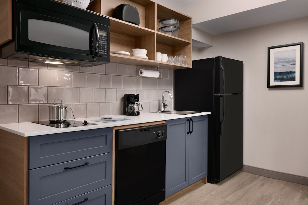 Candlewood Suites Asheville Downtown by IHG - photo 16