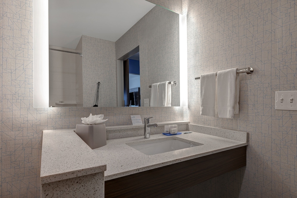 Holiday Inn Express & Suites Brighton by IHG - photo 31