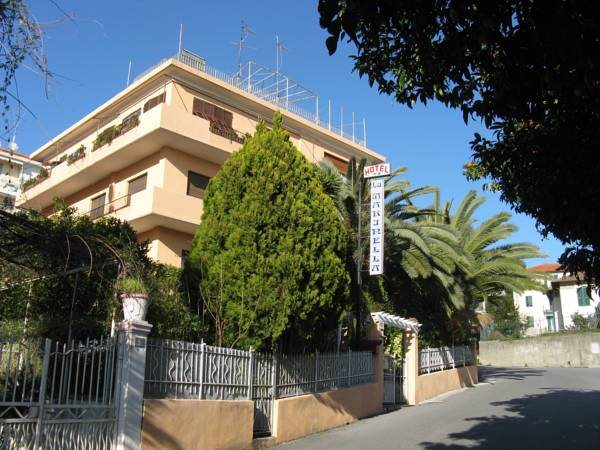 Albergo La Marinella — hotel in Varazze