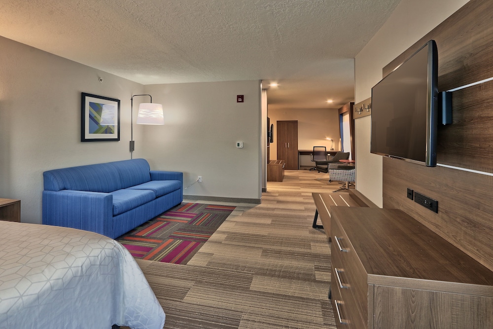 Holiday Inn Express Socorro by IHG - photo 14