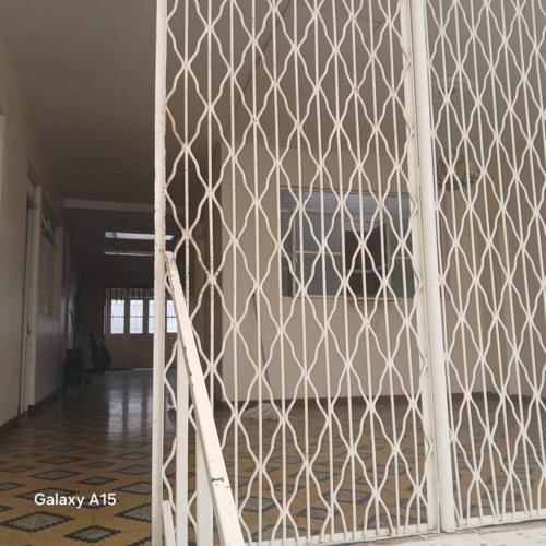 Casa grande cerca al centro — Libano — photo 4